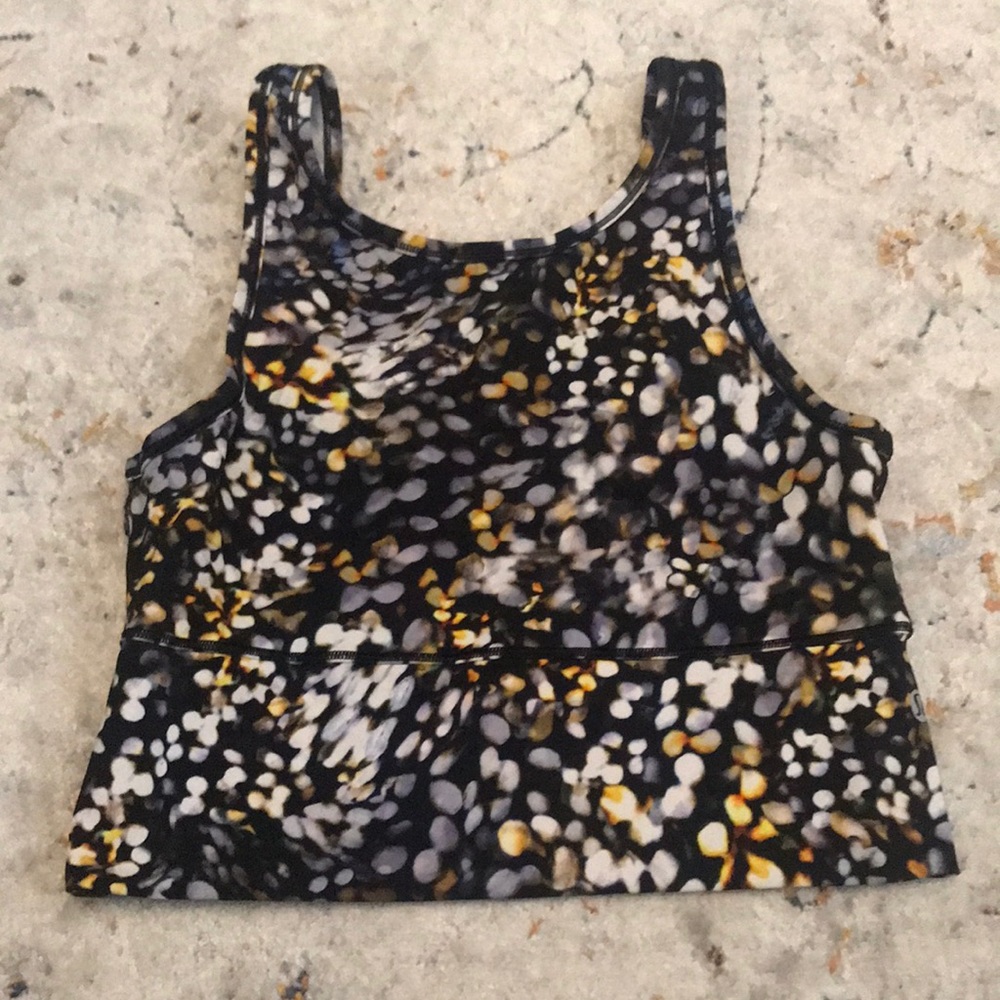 Lululemon cropped top